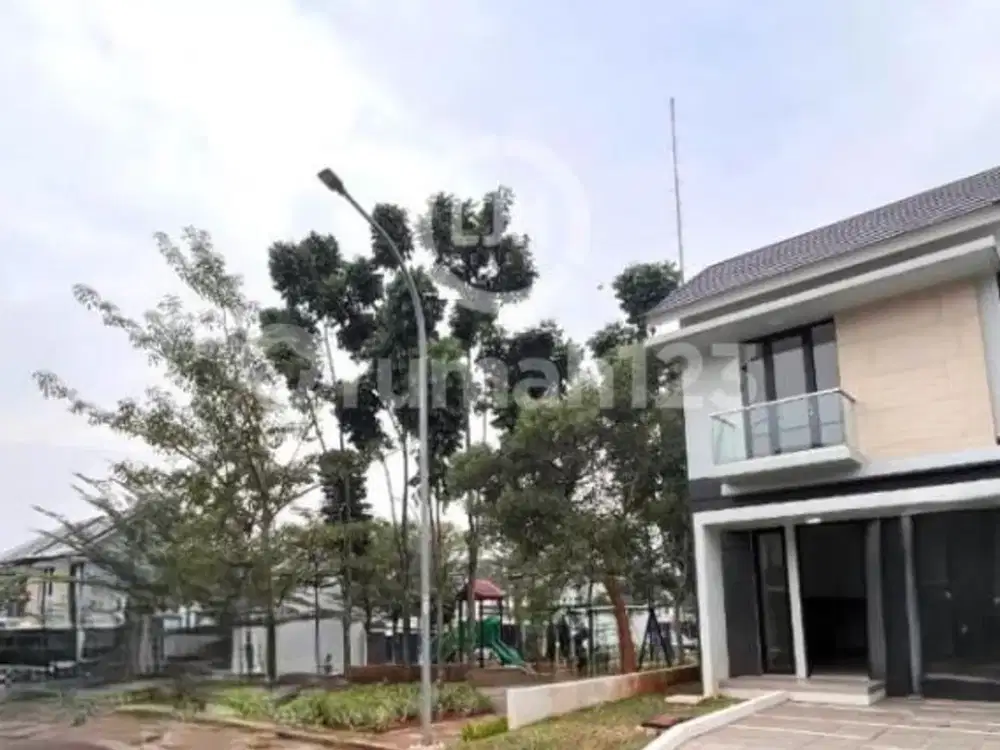 Rumah Cantik Dekat Taman di Cibubur, Jakarta Timur.