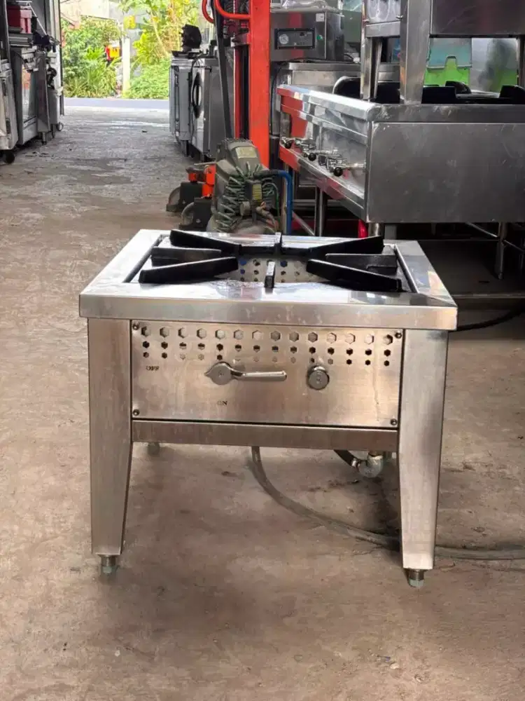 KOMPOR STOCKPOT HIGH PRESSURE
Ukuran 60x65x50
Ready 2 unit