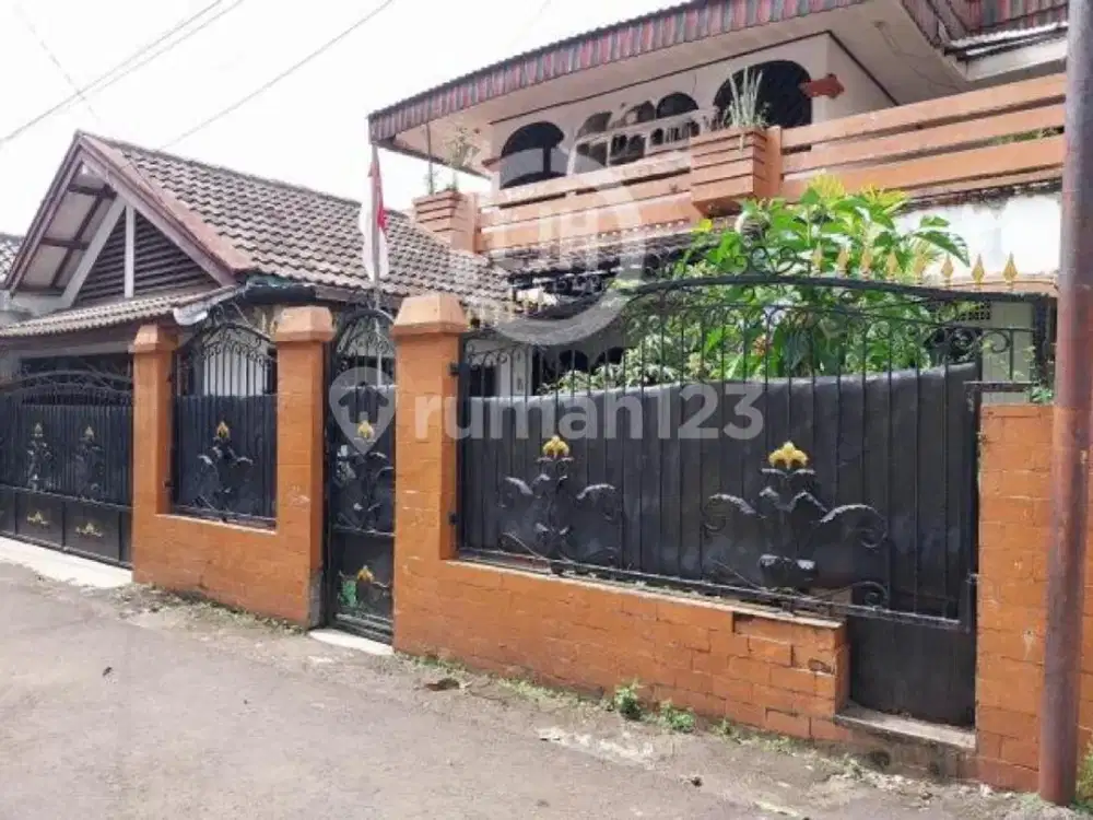 Rumah Cantik, Nyaman Siap Huni di Jakarta Timur.