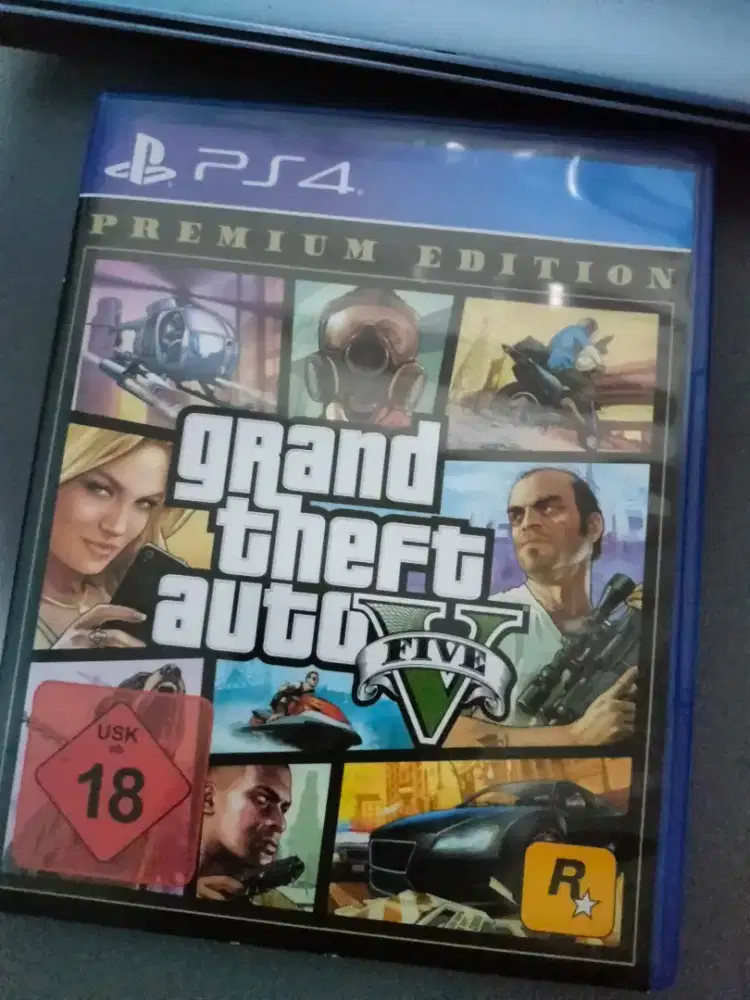 Dijual GTA 5 PS4 PREMIUM EDITION