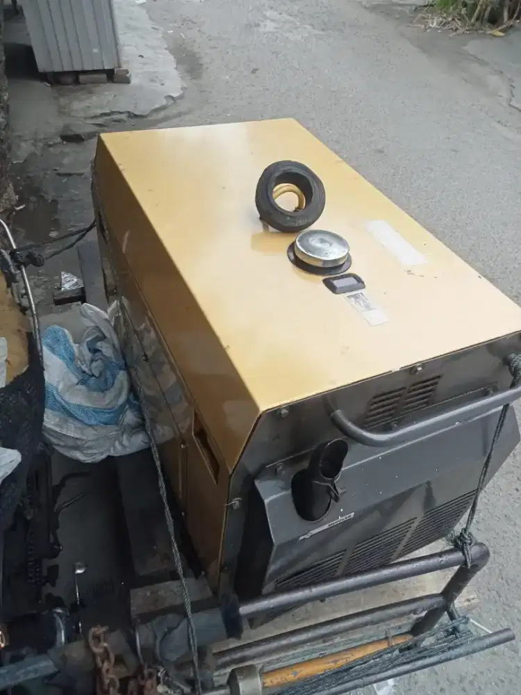 Saya beli genset dan AC rusak ya