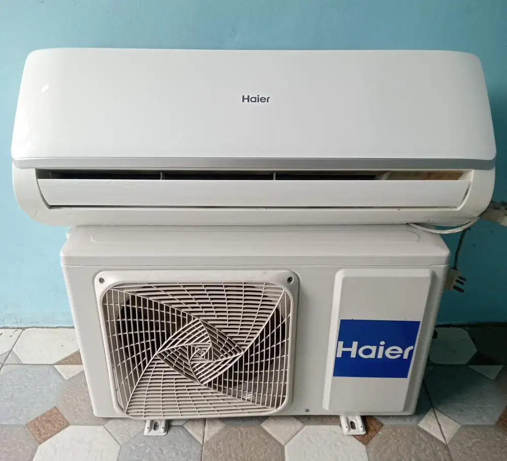 AC merek haier ukuran 1/2 pk
