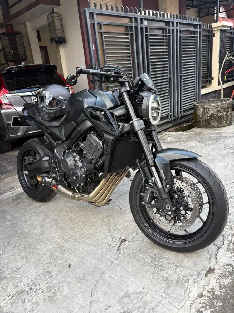 Honda CB 65OR NEO SPORT CAFE 2023