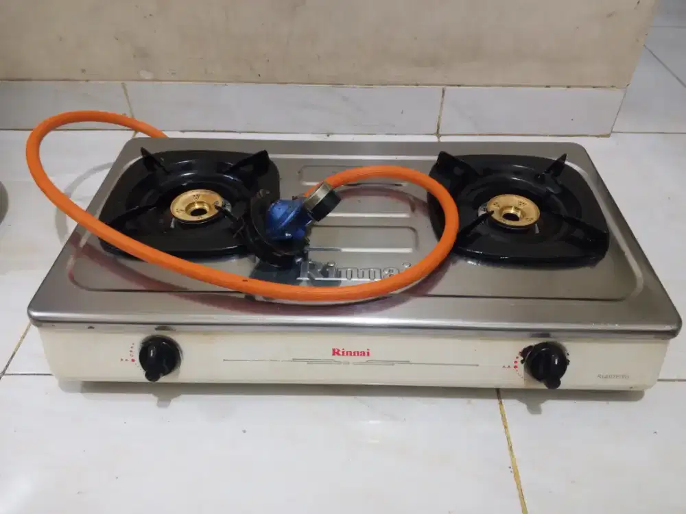Kompor gas Rinnai 2 tungku + selang regulator
