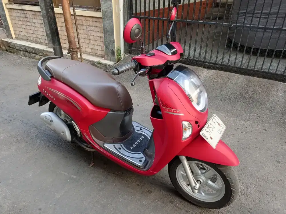Honda Scoopy Prestige Keyless Ban Donat Merah 2025 Mulus Nego