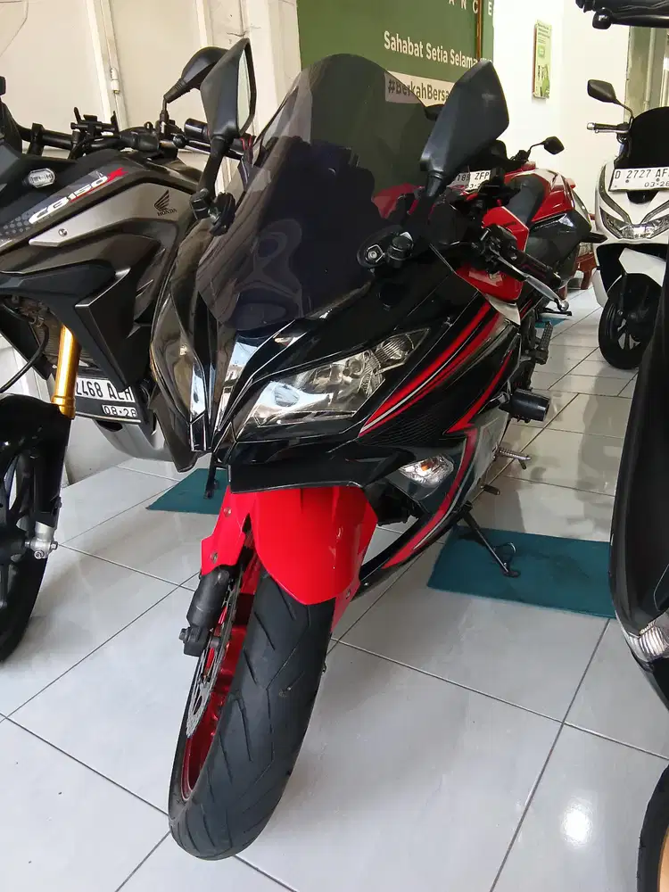 Kawasaki Ninja 250 FI SE Tahun 2015