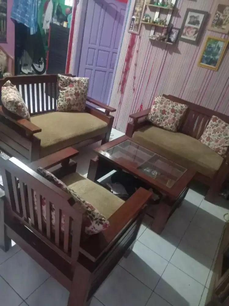 Kursi tamu kayu jati