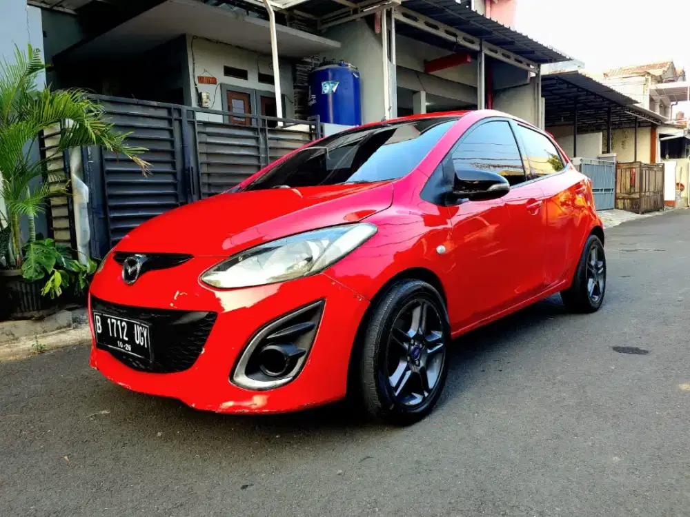 HANYA 49.9 JUTA DAPAT MAZDA 2 TYPE R MANUAL 2011