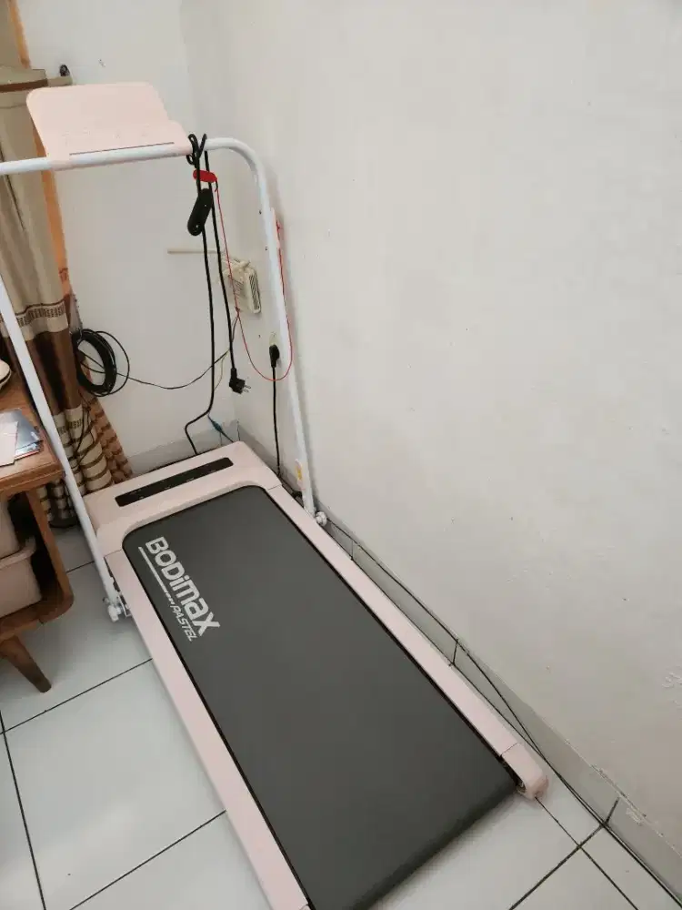 Dijual Bodymax Running Pad/ Treadmill warna pastel