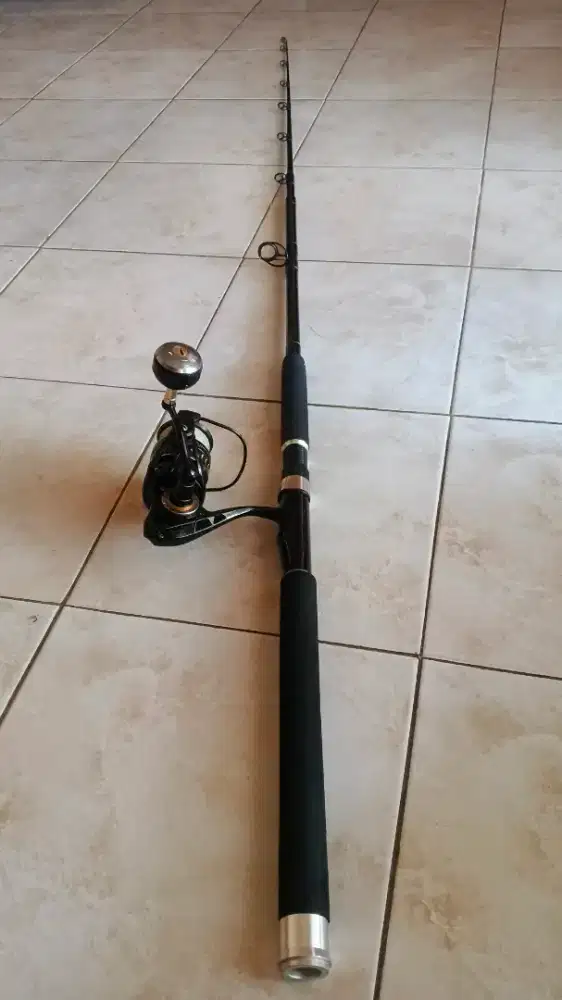 Reel maguro Navara dan joran kaizen chikara
