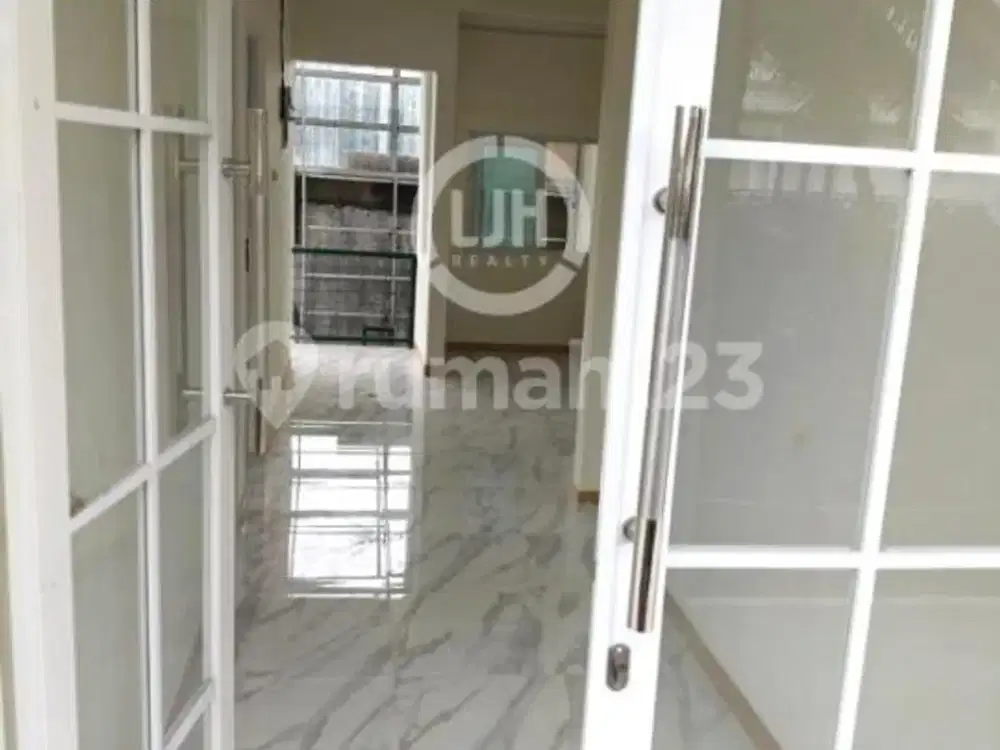 Rumah Cantik Siap Huni di Kranggan Permai, Bekasi.