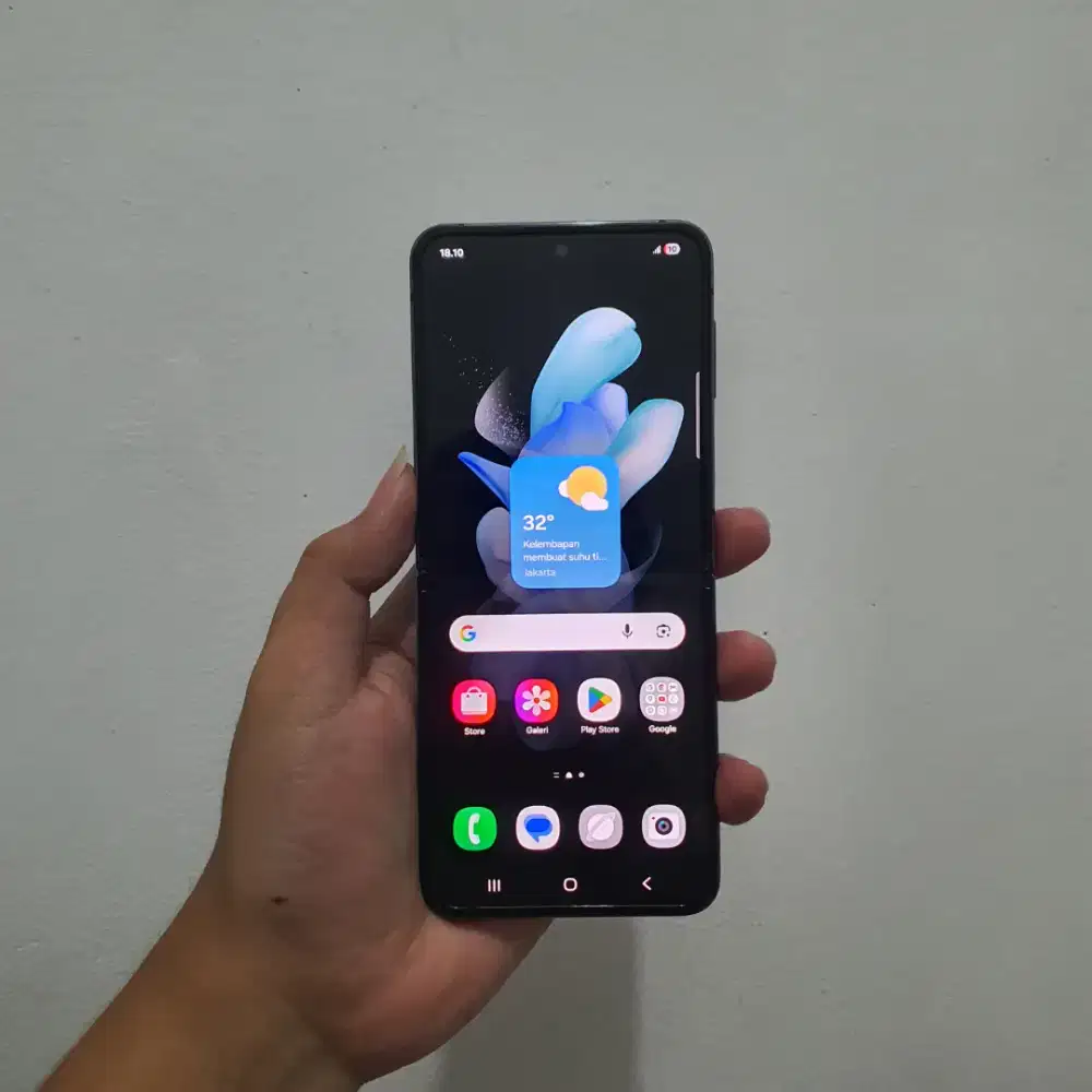Samsung Z Flip 4 Black 8/128GB