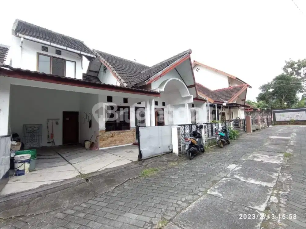 RUMAH BAGUS LINGKUNGAN PERUMAHAN BAMBU ASRI DEKAT PAKUWON MALL