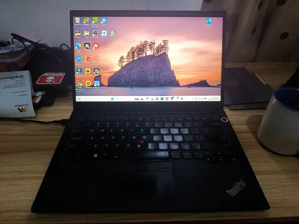 Laptop Lenovo Thinkpad E14 i7 gen11 NVIDIA GeForce MX450 (2 GB)