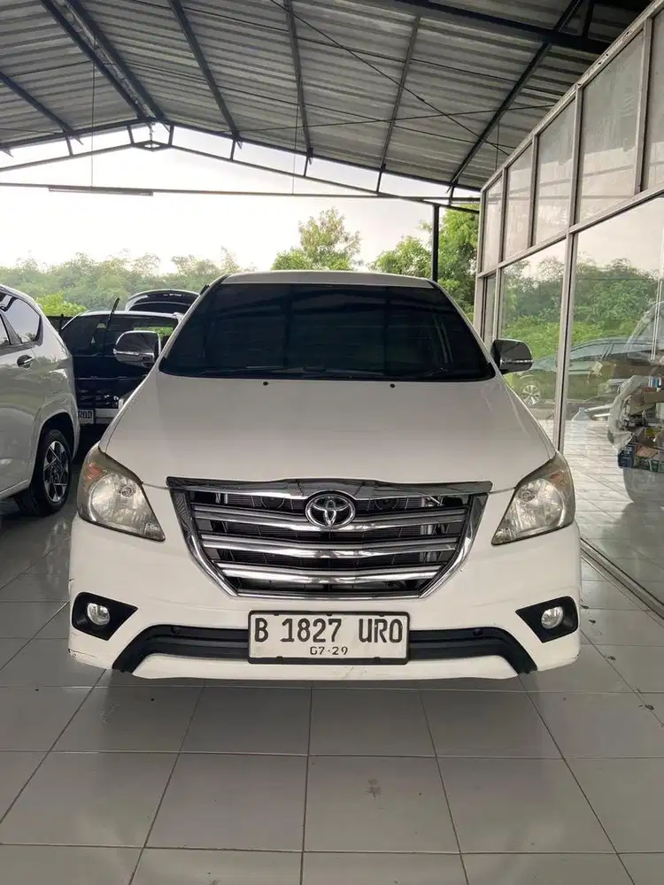 Toyota Innova g matic 2014