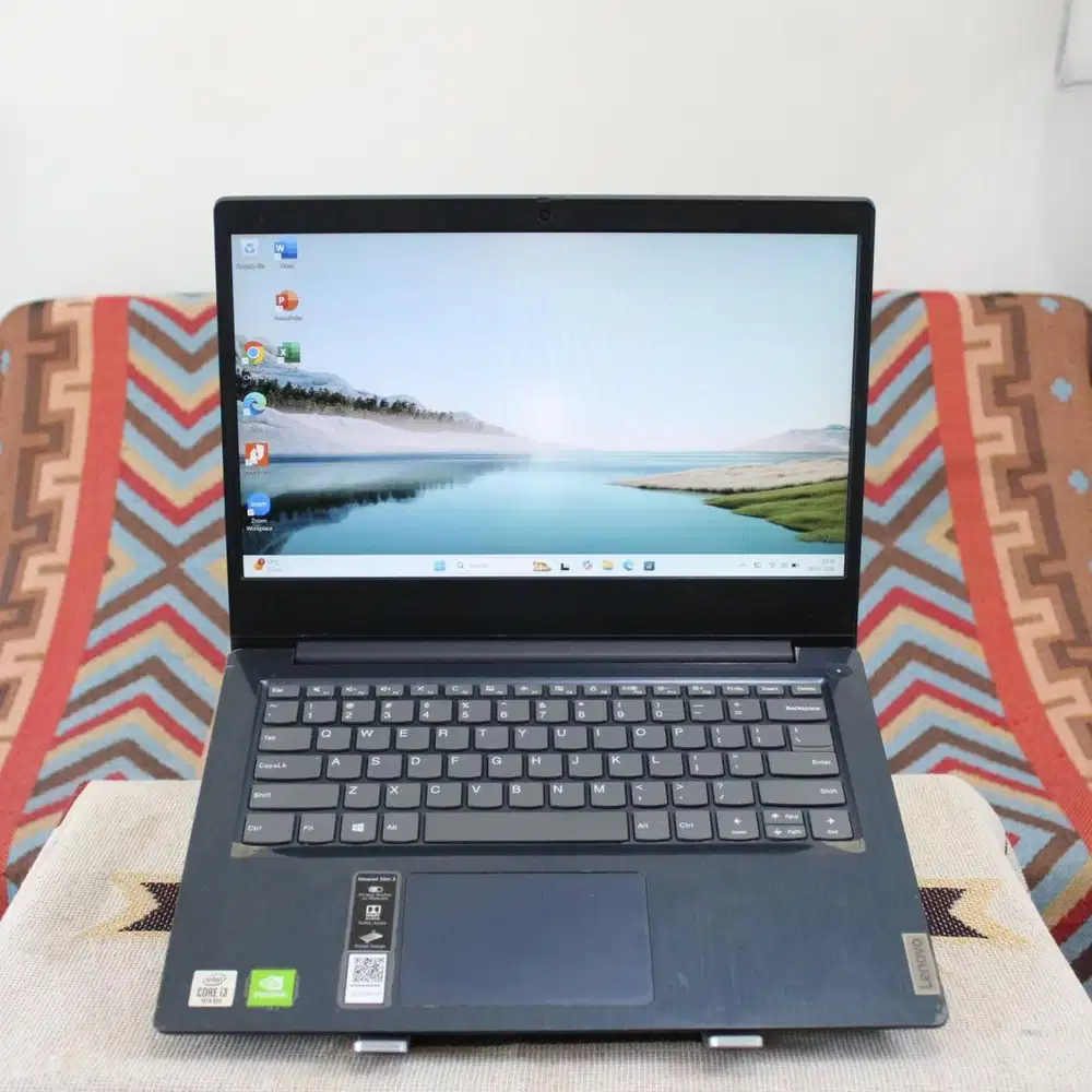 LENOVO IDEAPAD SLIM 3 CORE i3-10110U NVIDIA MX130 RAM 4GB SSD 512GB
