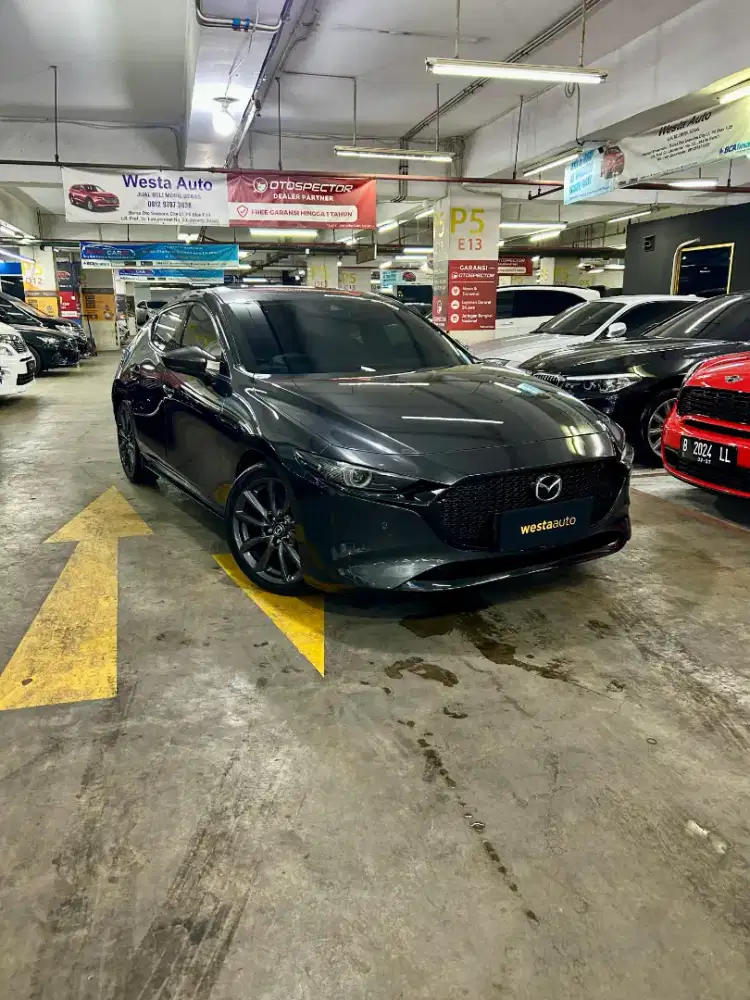 Low KM Mazda 3 HB Hatchback 2.0 AT 2020 Like New