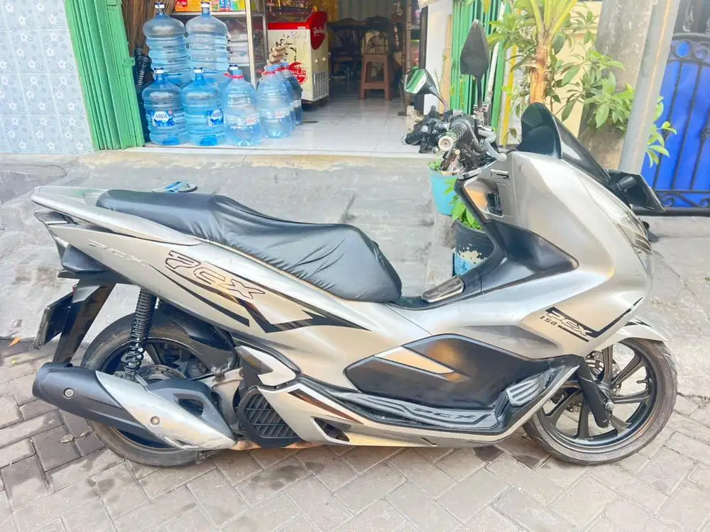 Honda PCX 150 ABS 2019 Silver - Surat Lengkap, Atas Nama Sendiri