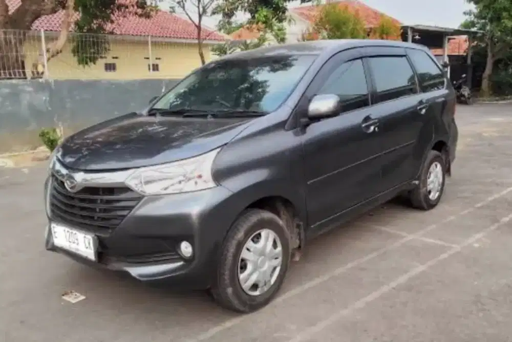 Grand Xenia 1.3 R MT