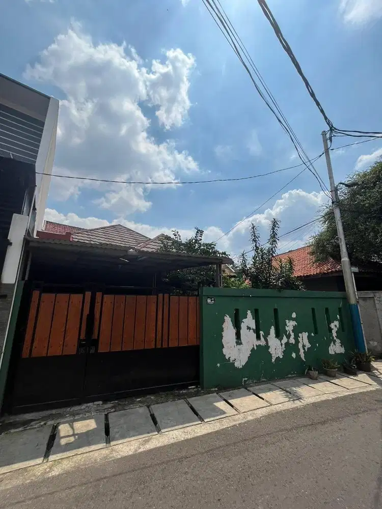 DI JUAL CEPAT RUMAH ASRI PASAR MINGGU