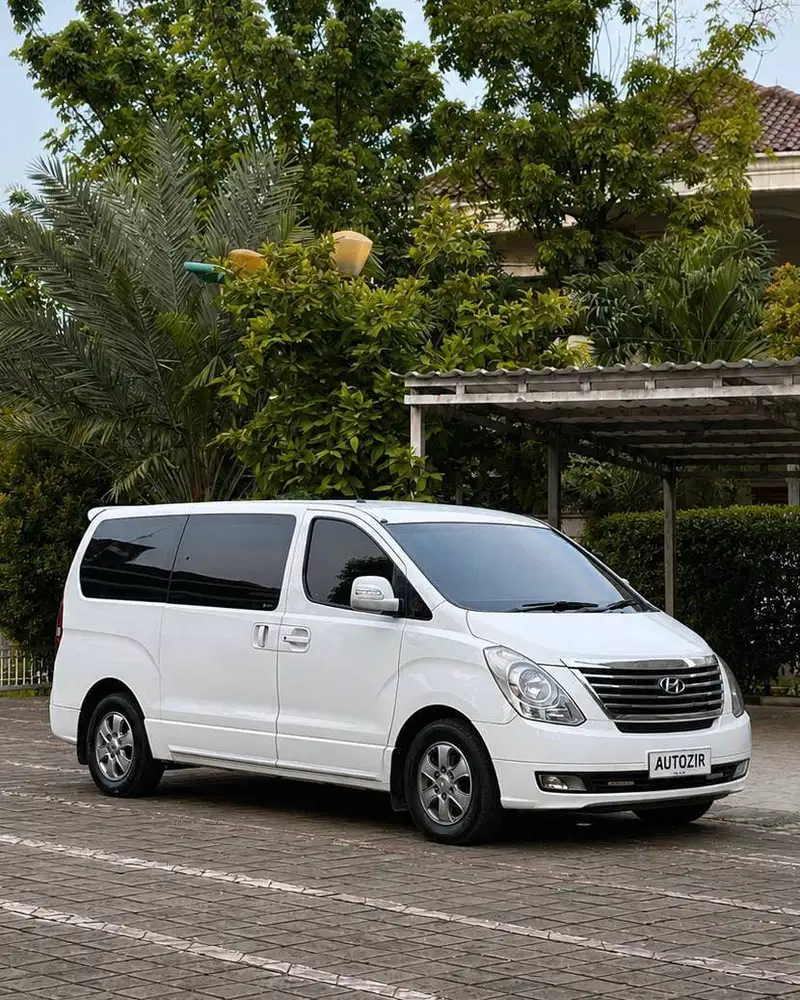 Hyundai H1 Elegance Putih Solar Diesel 2010 TDp Murmer Ori Menarik Bu