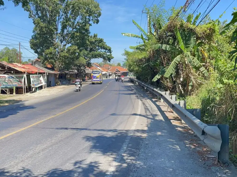Tanah dan Bangunan Pinggir Jalan Raya Nasional Sumedang Majalengka