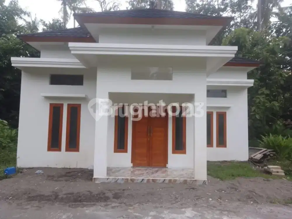 RUMAH BARU GRESSS DISAIN MODERN DI SENTOLO 200 METER DARI JALAN NASIONAL