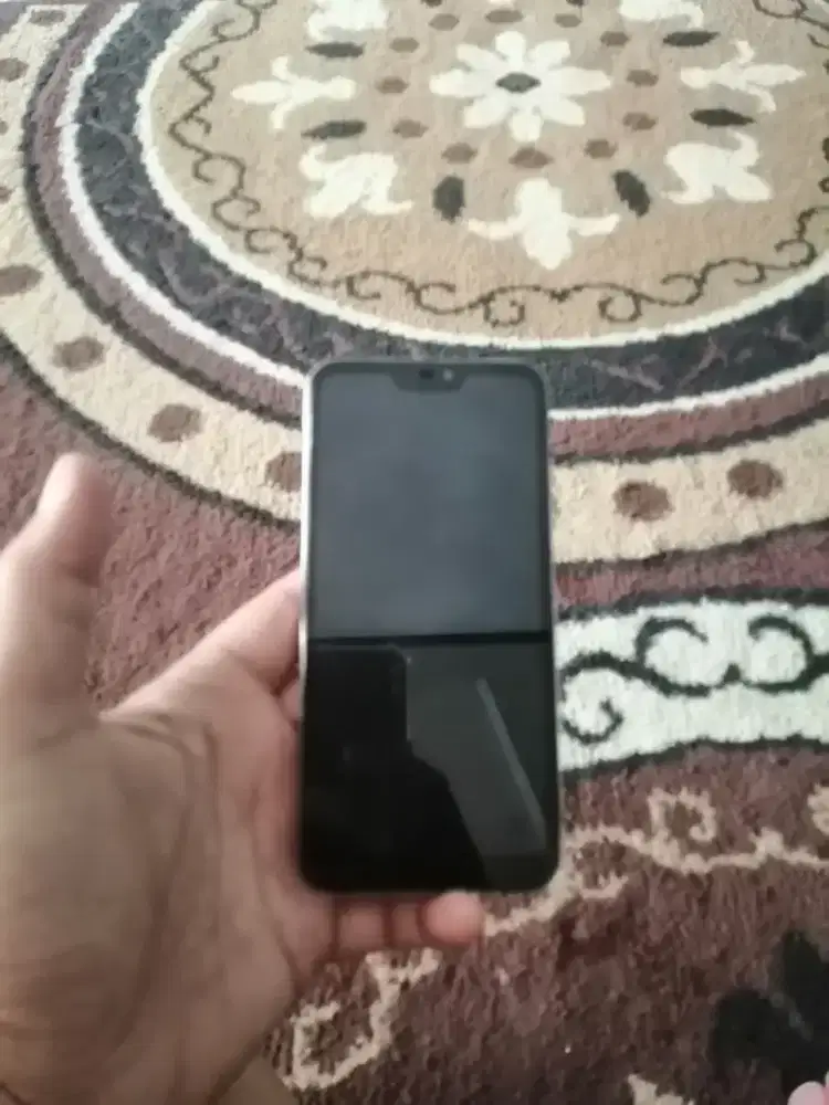 Xiaomi mi A2 lite Ram 4 / 64 apa adanya, baca deskripsi