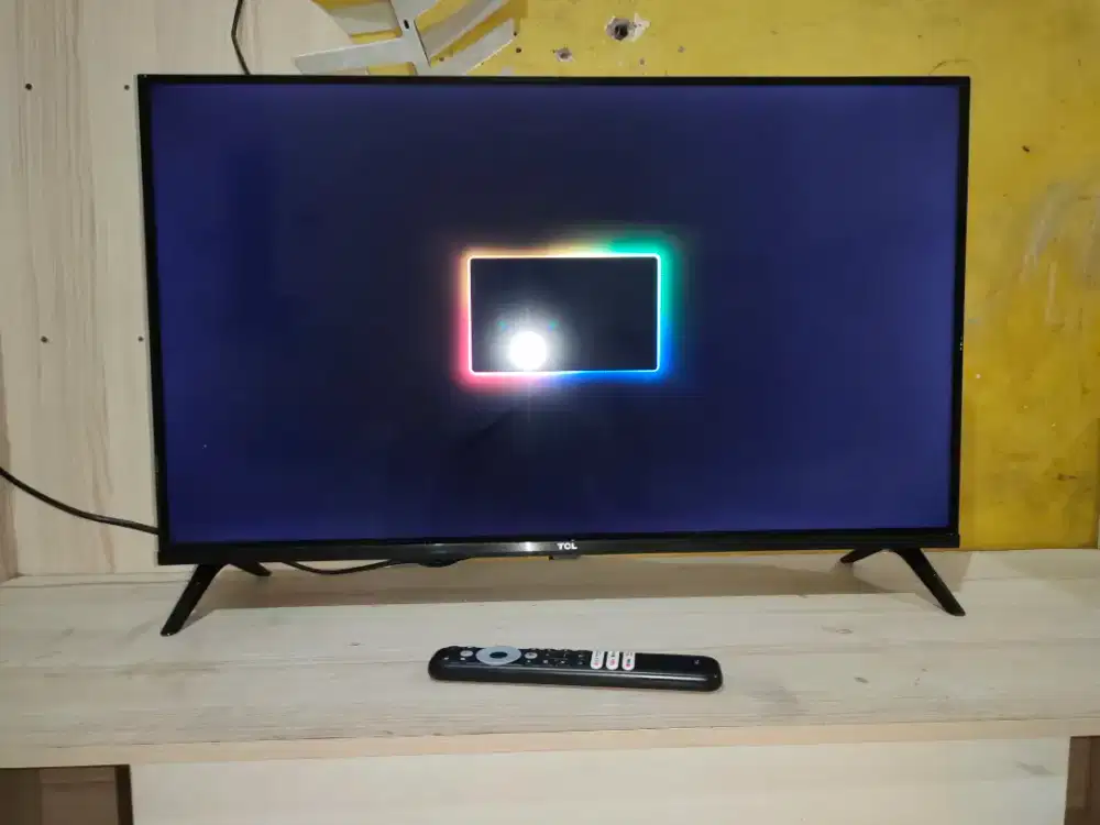 GOOGLE TV TCL 32 INCH