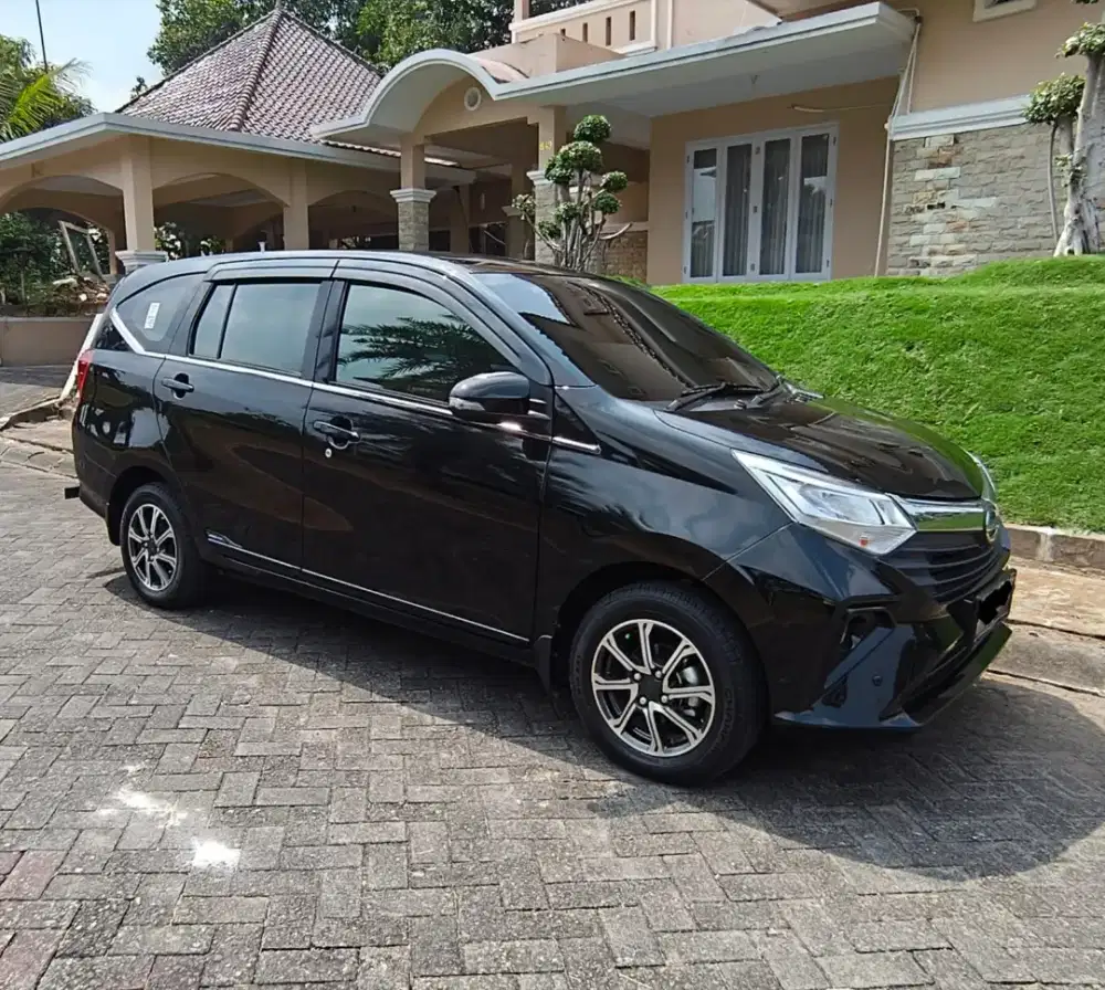 Km 10 ribuan ASLI  |  Daihatsu New Sigra 1.2 R DELUXE matic