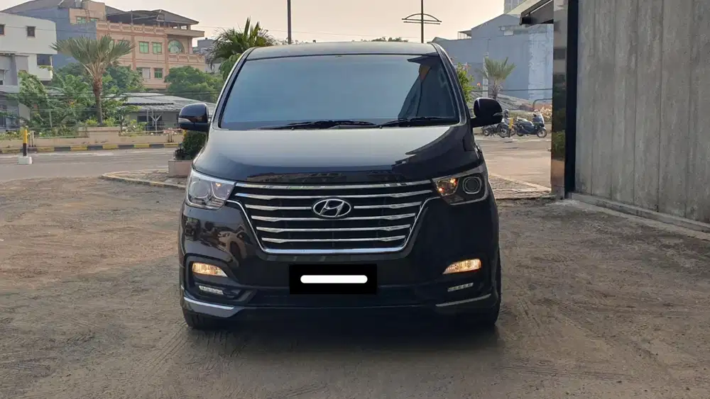 Km 57rb hyundai h1 royale diesel 2019 coklat