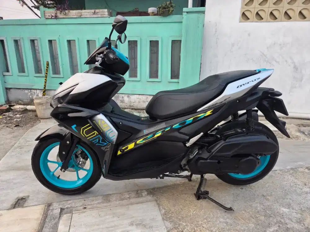Aerox new Connected 2025
