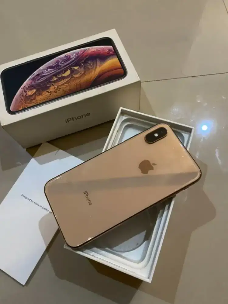 iPhone xs 64 inter