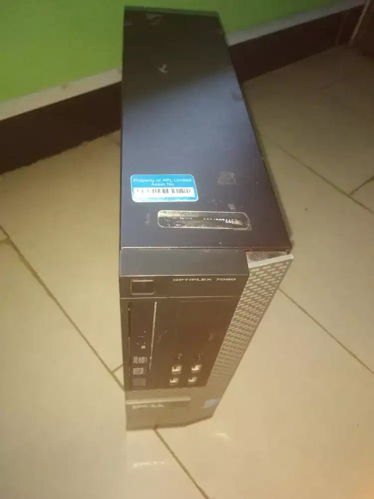 Casing komputer dell, dan RAM corsair