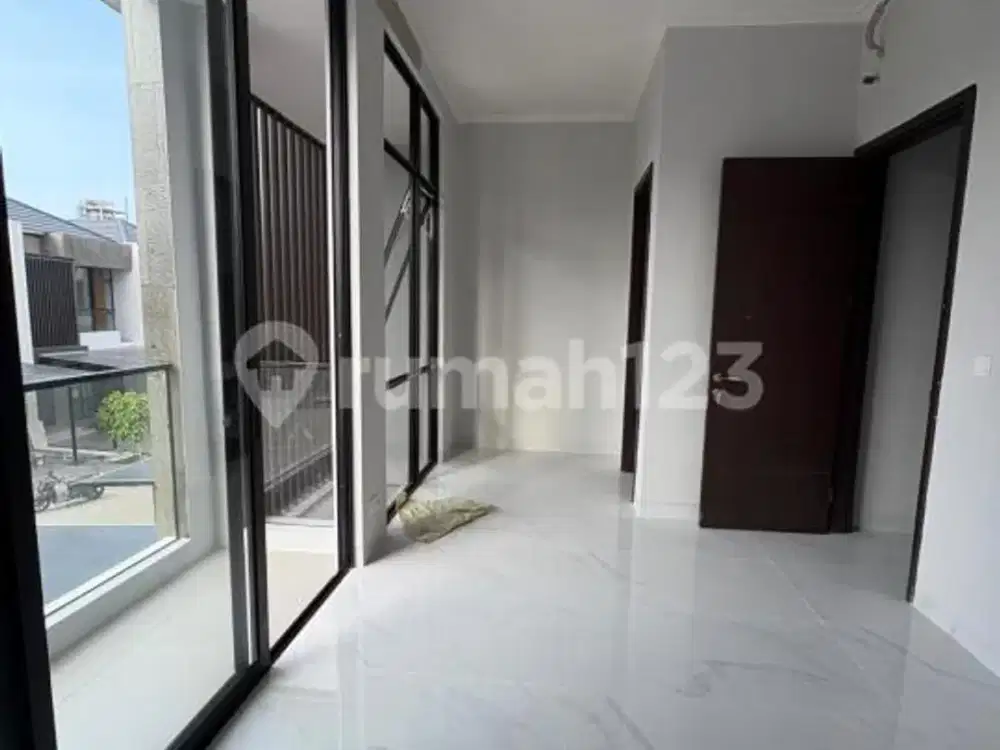 Jual Cepat Rumah 2 Lantai di Pik2 (Uk 6X15)