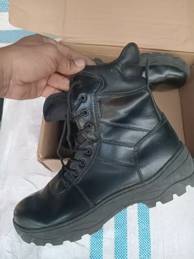 Sepatu jual cepet