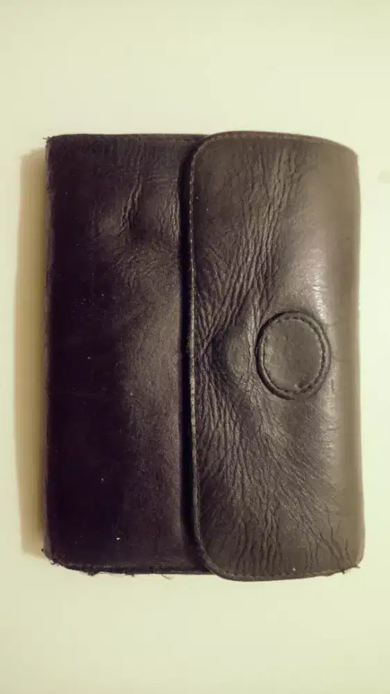 Dompet logo V Kulit Tebal Banyak Anak Kantong