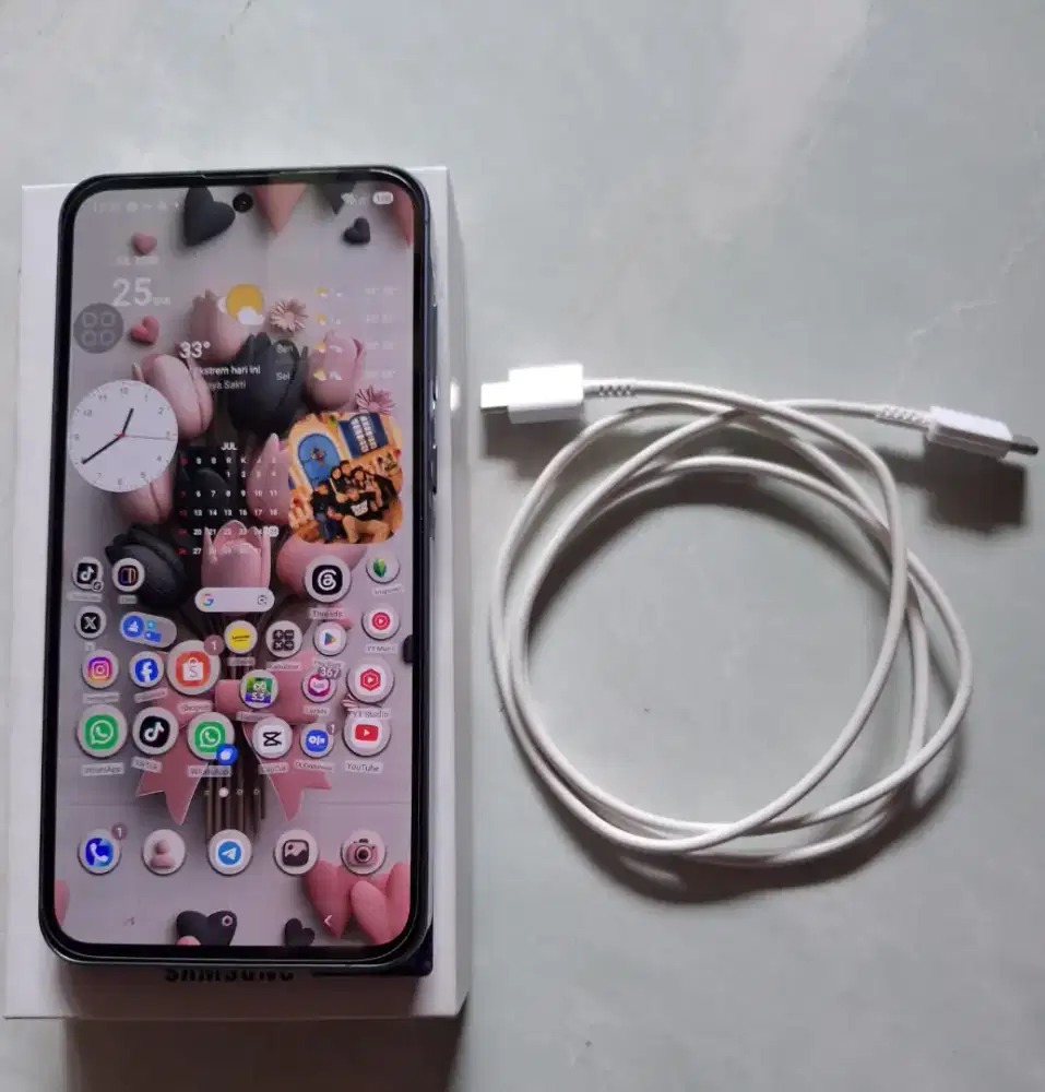 Samsung a55 5G 8/256  like new
