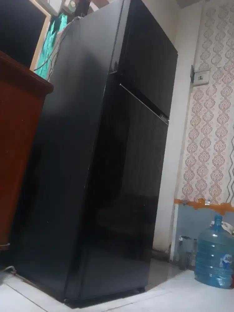 kulkas 2 pintu normal