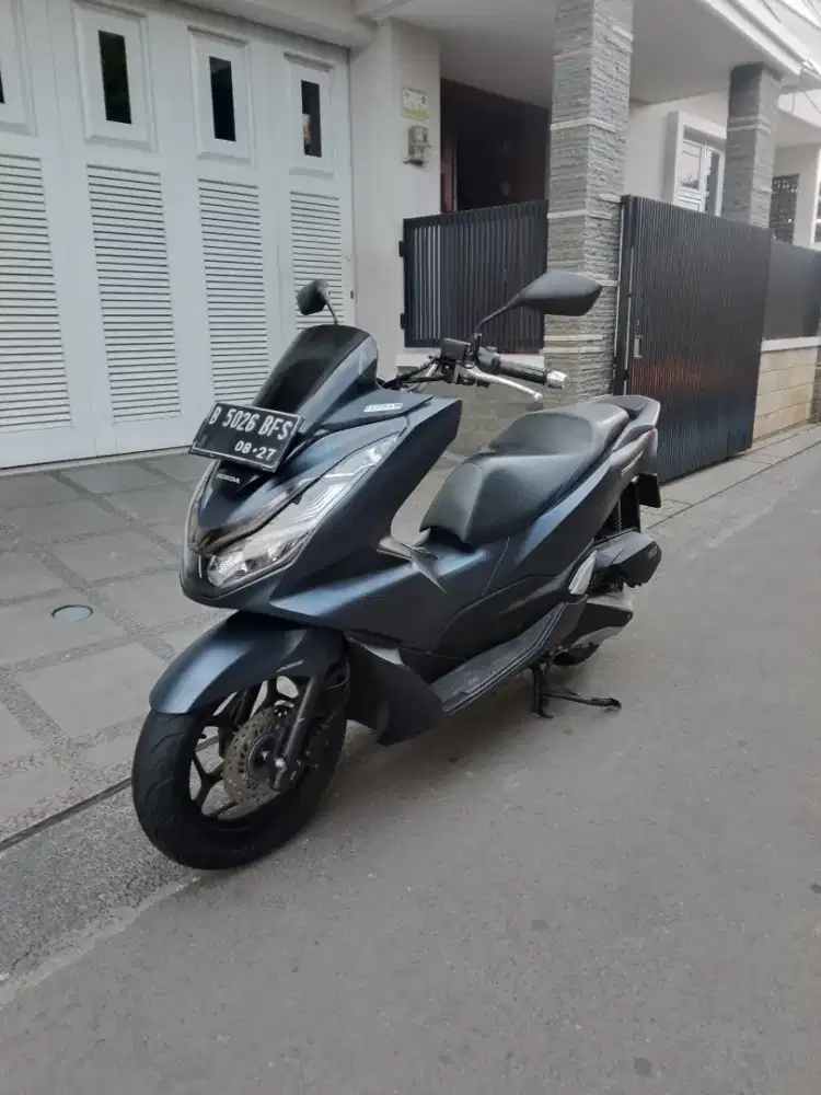 Honda pcx abs tahun 2022