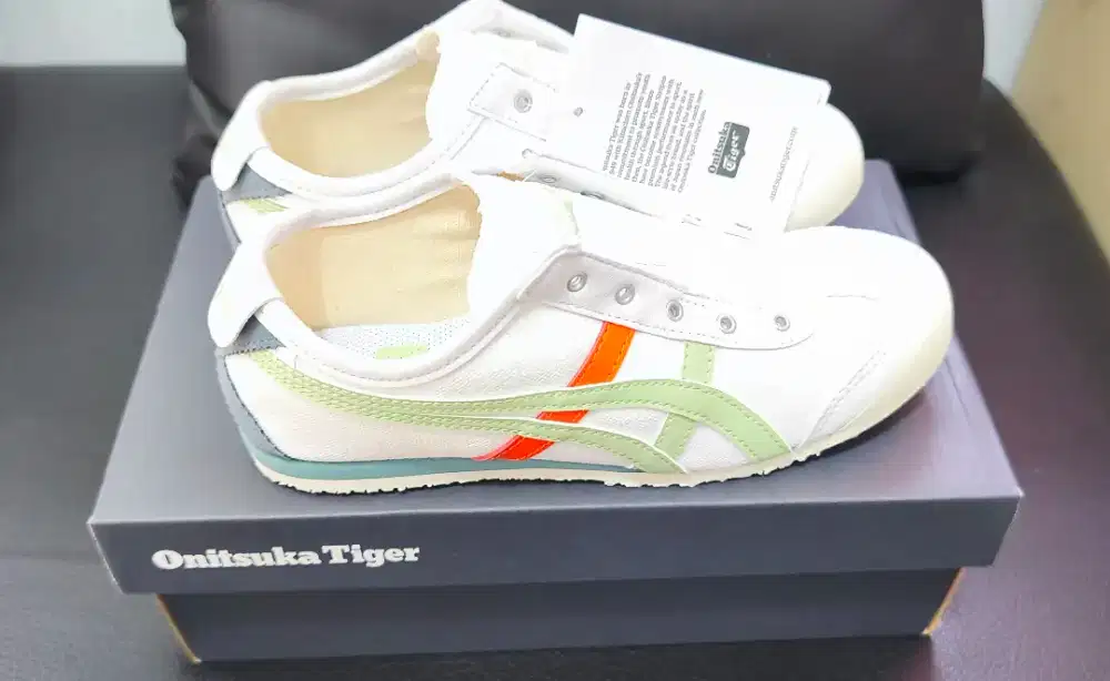 Turun Harga Onitsuka Tiger Mexico Slip-On kids kondisi baru, jual rugi