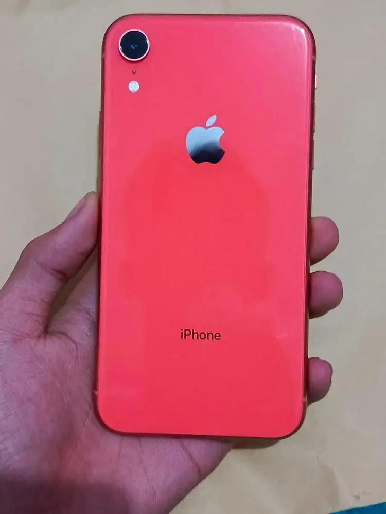 .	iPhone XR Inter 64GB Ori BH 83% Fullset Box Mulus