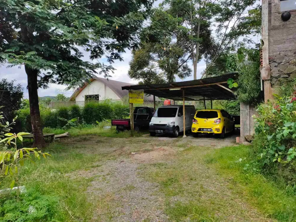 dijual tanah lahan daerah Gadog sejuk  cocok utk dibangun villa dekat jalan raya dekat rumah makan Sunda