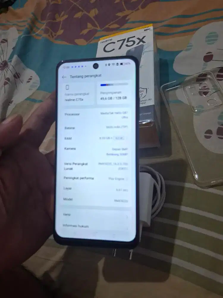 Realme C75x. 8/128 (lecet tipis)