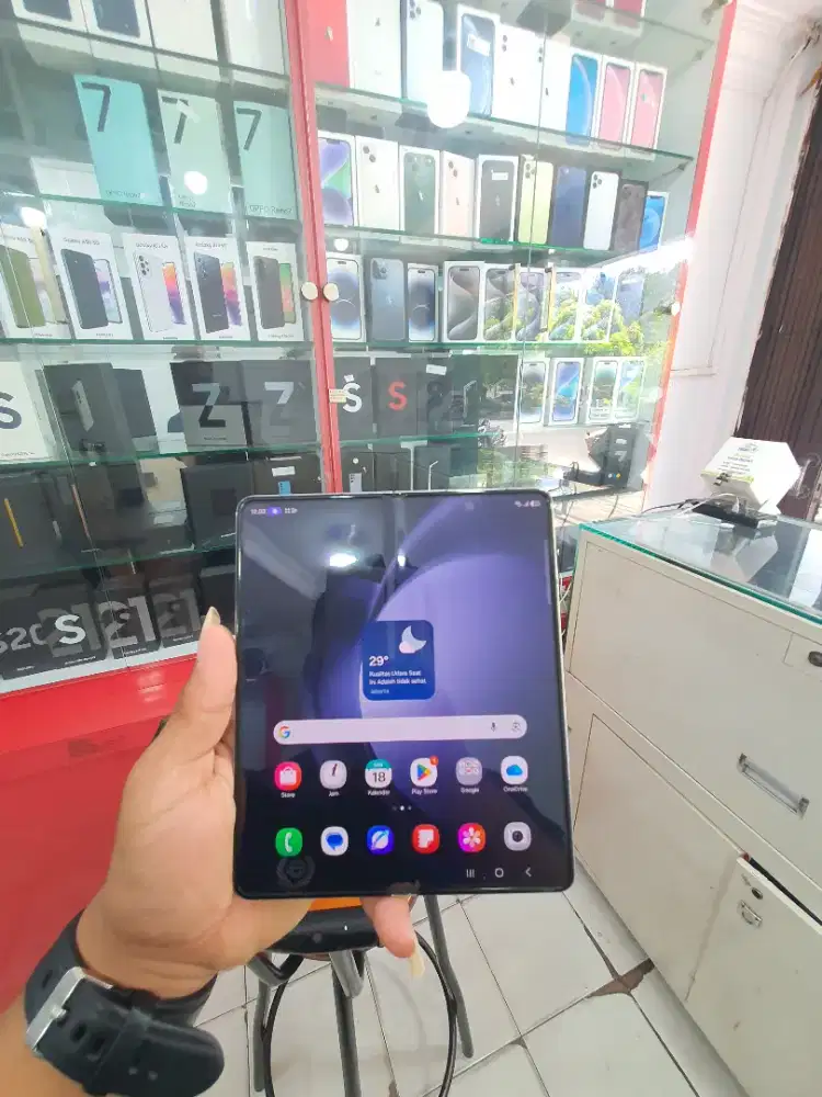 Ss z fold 5 12/1000 gb mulus lengkap