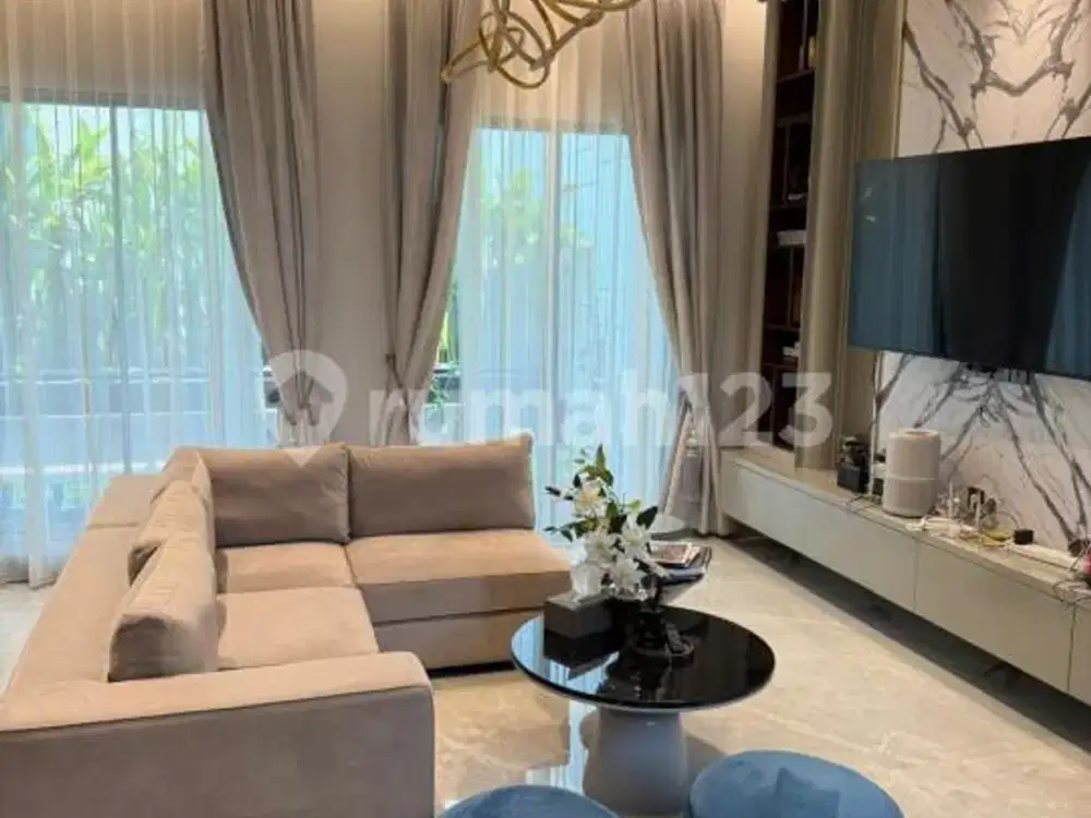 Dijual Rumah di Golf Island Pik (8X20)