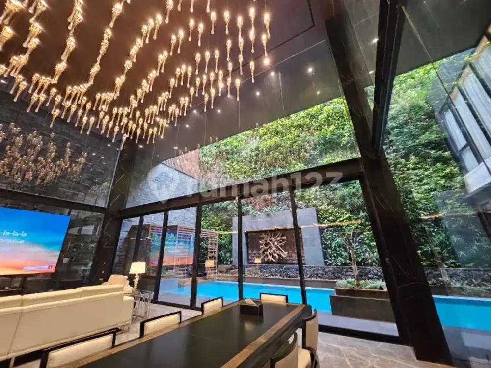 Rumah Mewah Full Furnish di Trimaran Permai Pik, bisa Nego Sampai Deal