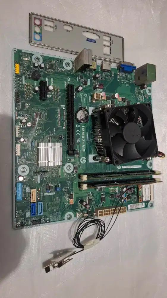 Paketan core i3 gen 4 Mobo Ram 8GB (4x2) Back Pqnel dan Fan
