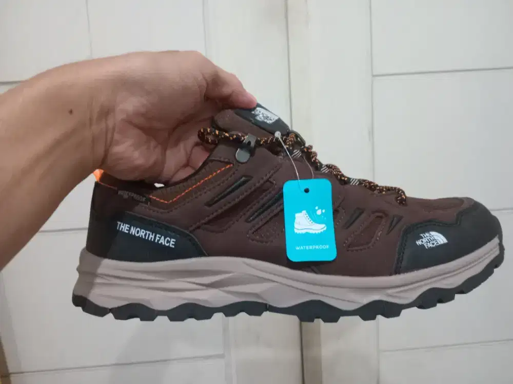 Sepatu TNF new murah