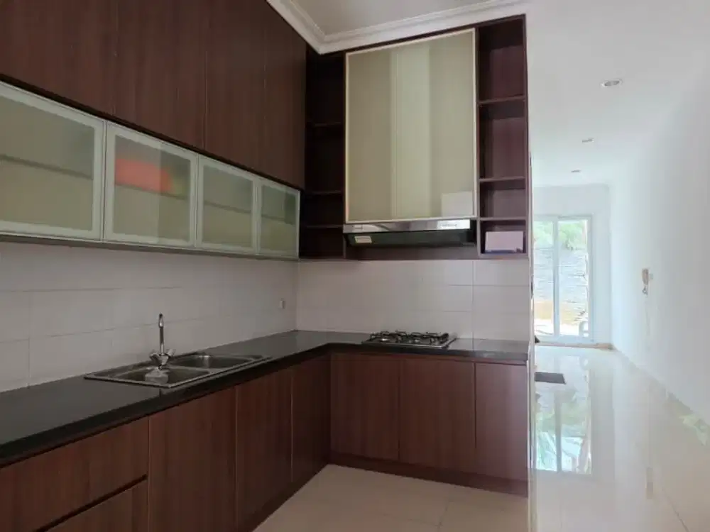 Rumah Crown PHG Gading Serpong